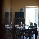 Kontesa Kamara Corfu بيت للعطل *