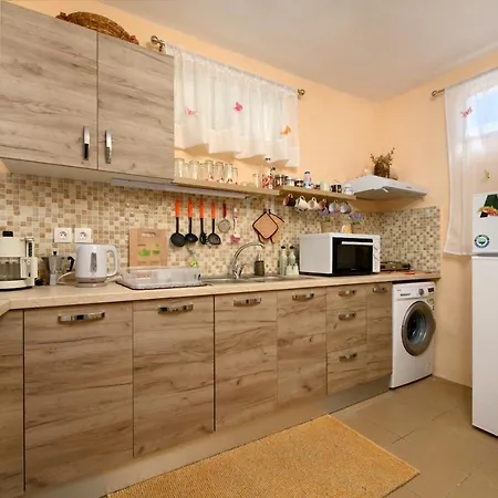 Kontesa Kamara Corfu * Kamara (Corfu)