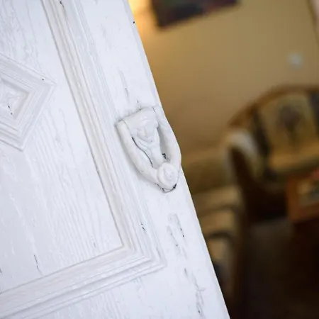 Kontesa Kamara Corfu * Kamara (Corfu)