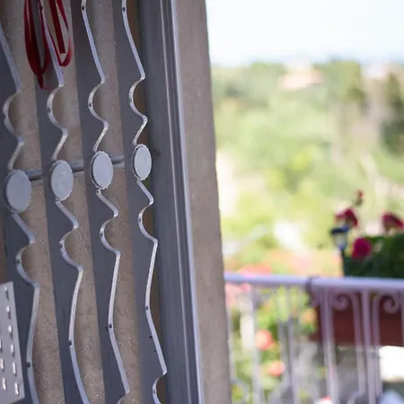 Kontesa Kamara Corfu Nyaraló